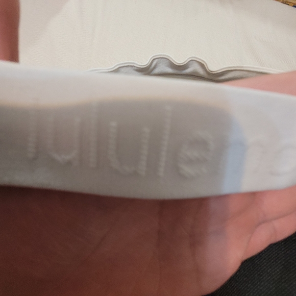 LULULEMON hat in white - Picture 15 of 16